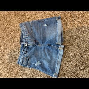 gap stretch midi short shorts